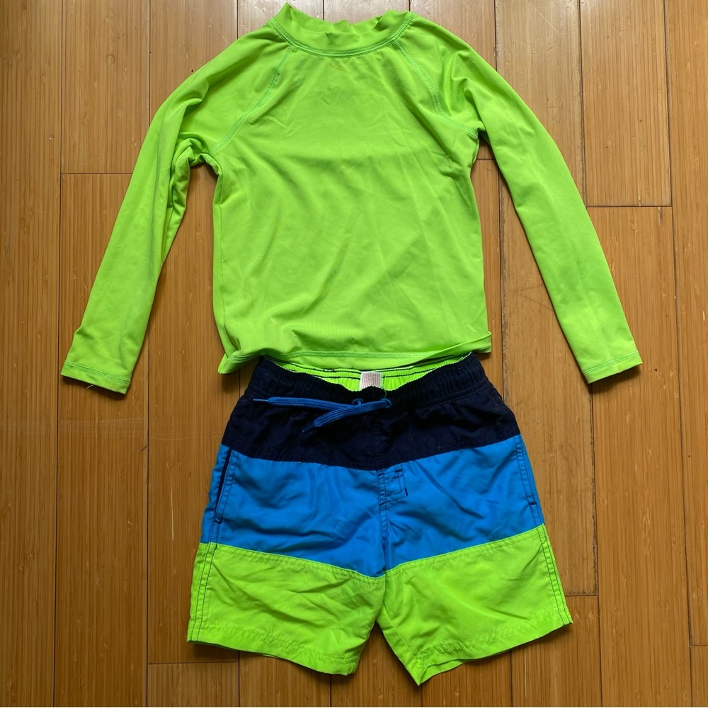 2-piece Rashguard Swim Set, size XS (4-5T)